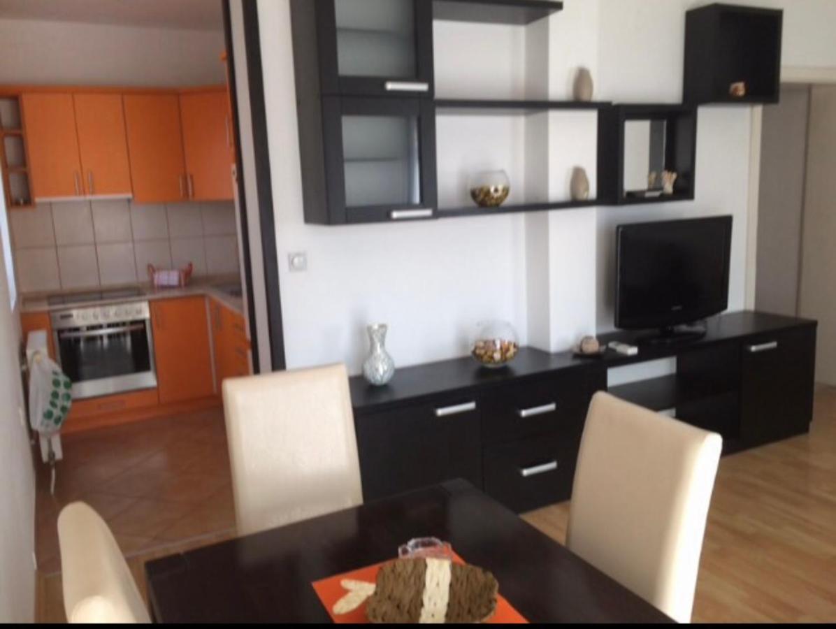 Apartman Nada บิเยลยินา ภายนอก รูปภาพ
